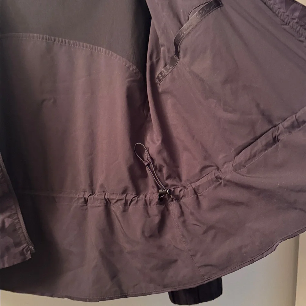 Lululemon Pack It Up Jacket Incognito Camo Multi Grey SIZE 4